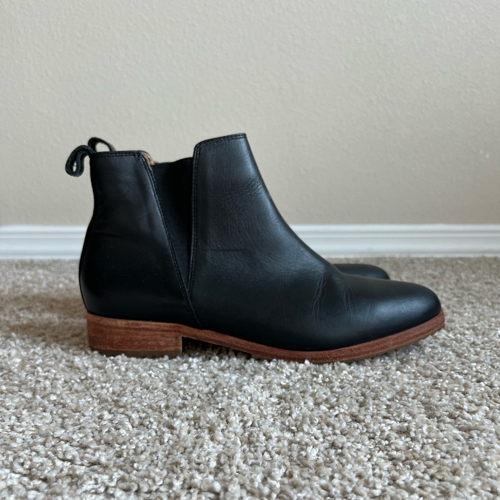 nisolo boots lightly worn